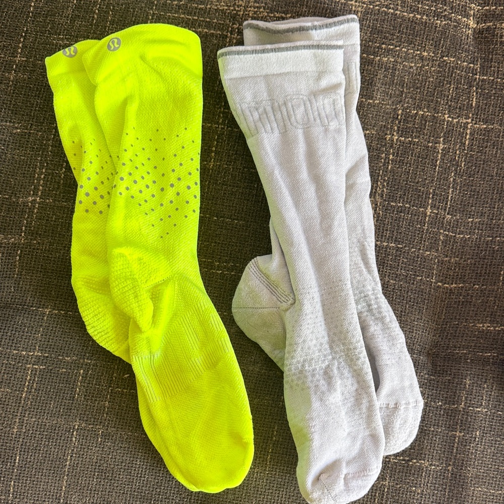 Lululemon running socks